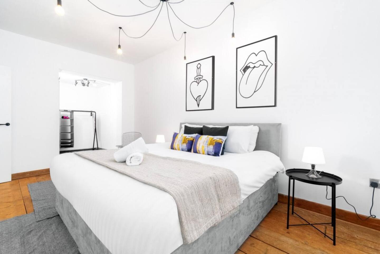 Loft Style Apartment - Near City Centre - Smart Tv- Wifi - Parking - Top Rated - 3Nt برمنغهام المظهر الخارجي الصورة